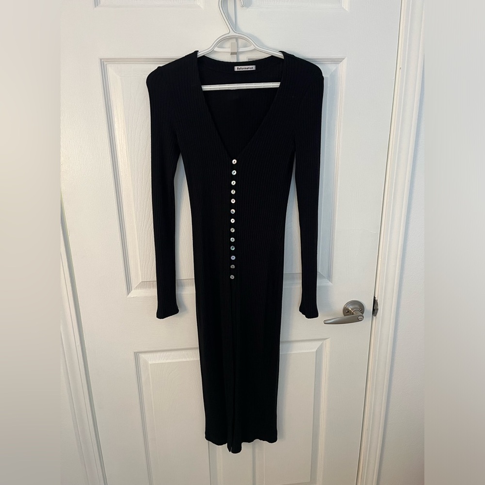 Reformation Ribbed Midi Sweater with mother of pearl buttons XS